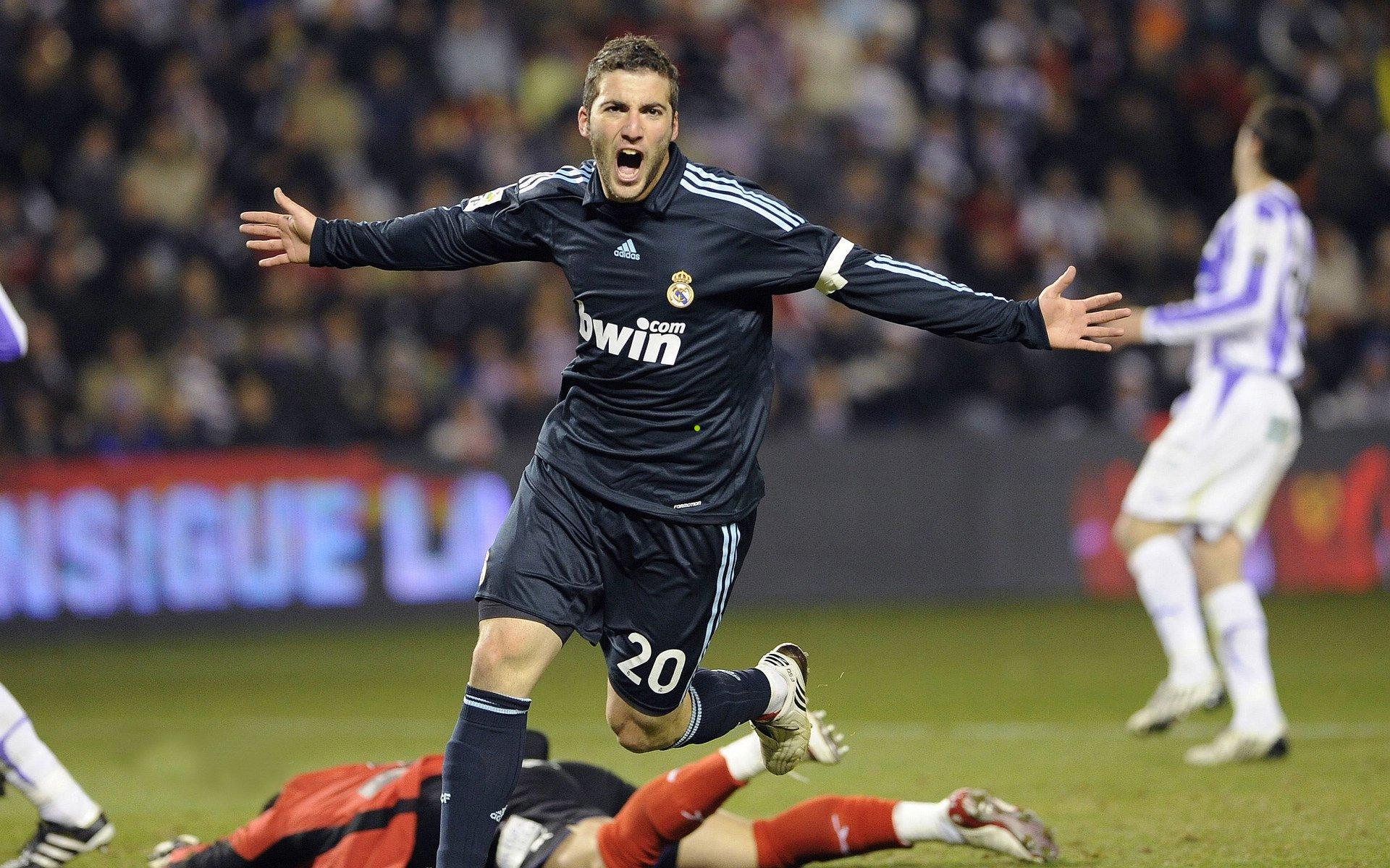 排列5开奖结果：西里诺天外飞仙破门，重足无愧世界波队美誉